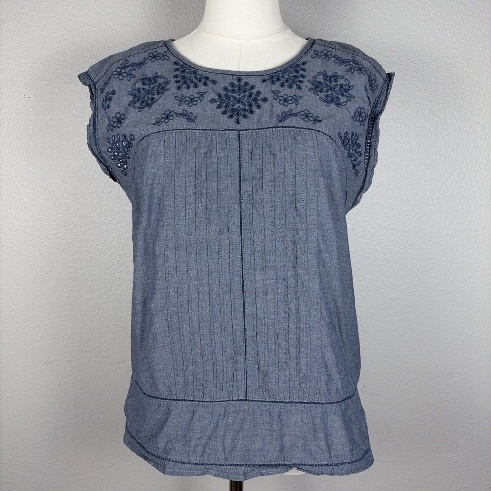 Abercrombie Fitch Chambray Eyelet Blouse Top Woman’s Medium Blue Pintuck Boho